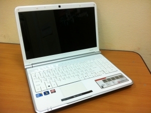 Packard bell TJ76