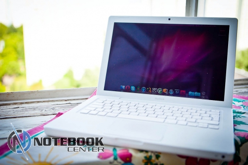   Apple MacBook 4.1 white.  ! [msk]