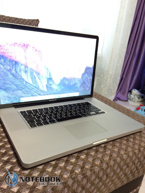 MacBook Pro 17 2010 core i5 2.53, 500 gb ssd